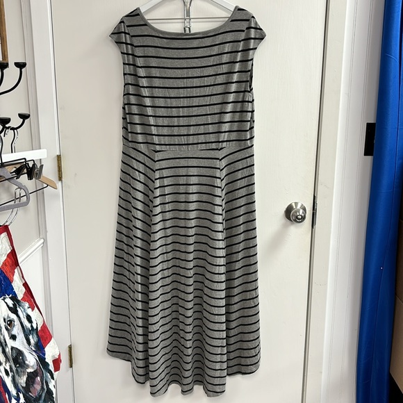 Torrid Women’s Dress (5482) - Picture 2 of 6